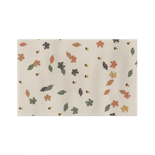 Autumn Leaves Tea Towel – Fall Kitchen Towel with Oak Leaves & Acorns
